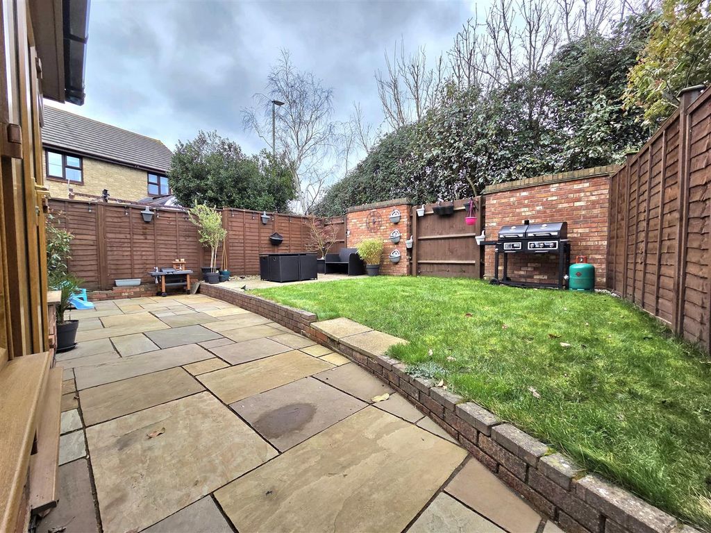 Property photo 3 of 20