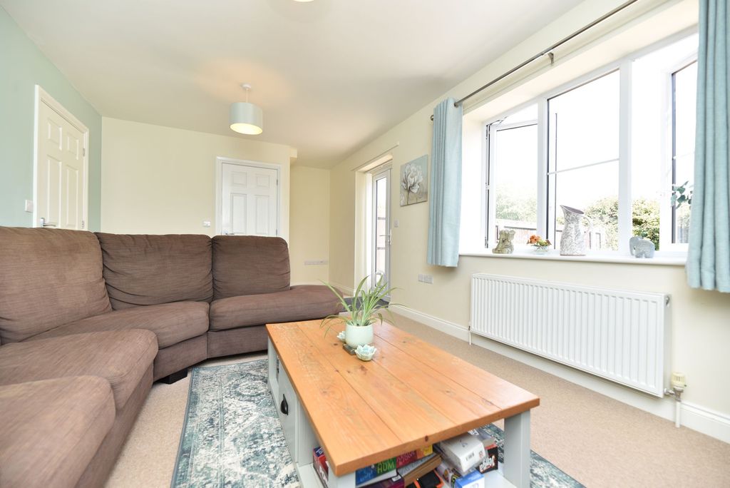 Property photo 3 of 17