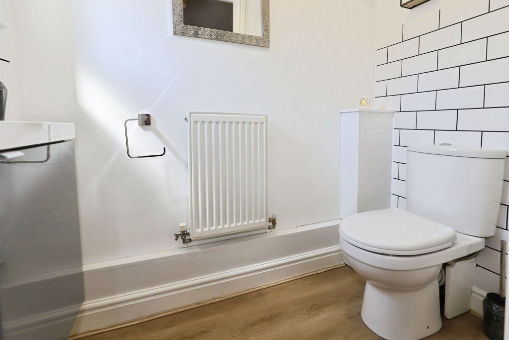 Property photo 3 of 19