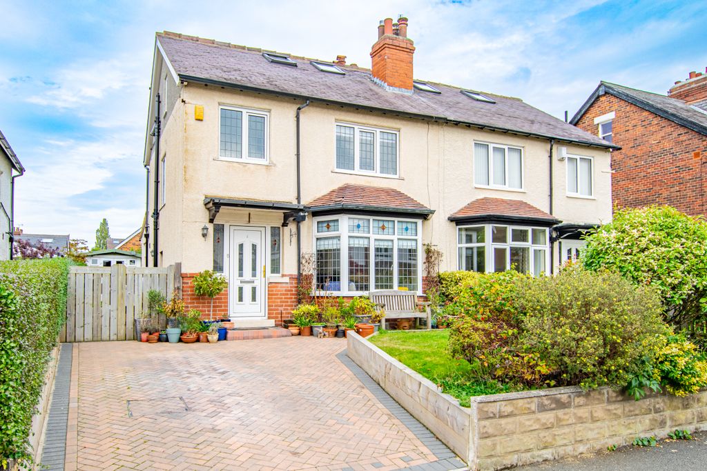 Property photo 1 of 30 Front