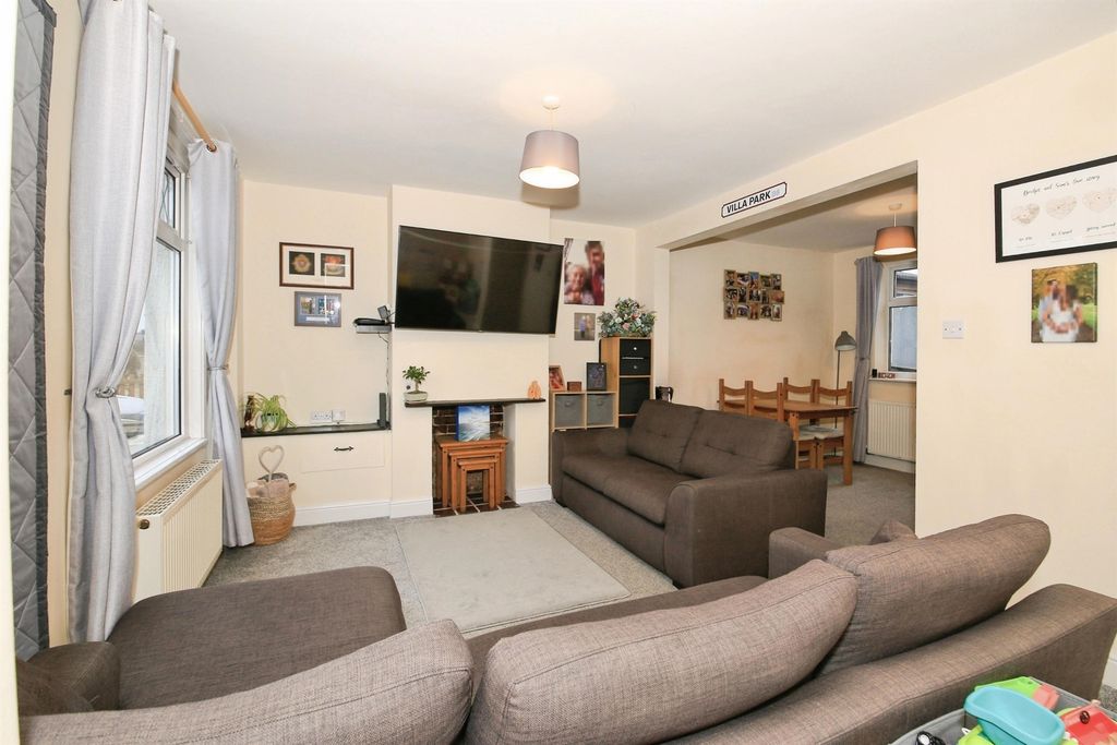 Property photo 3 of 20