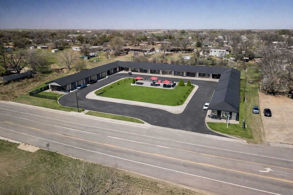 Property photo 1 of 16