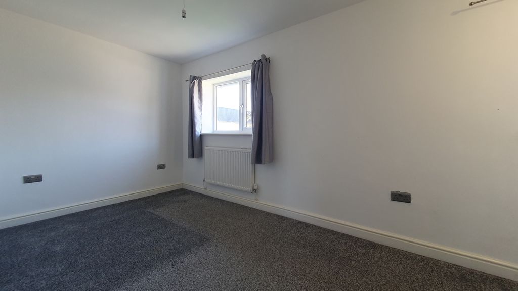 Property photo 2 of 11 Gallery