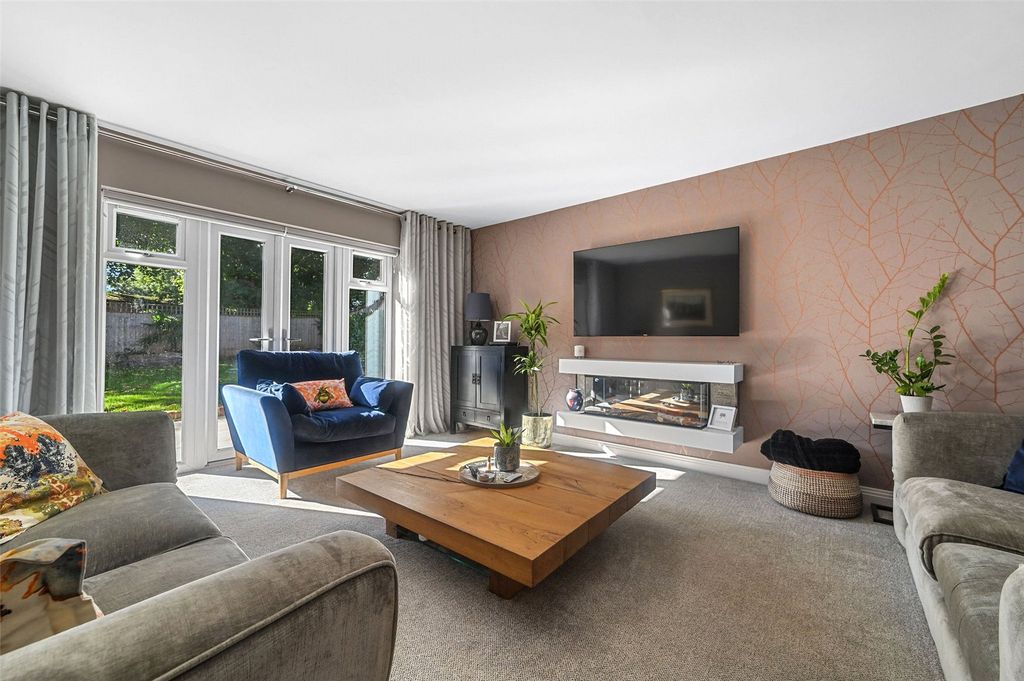 Property photo 3 of 27 Picture No. 04