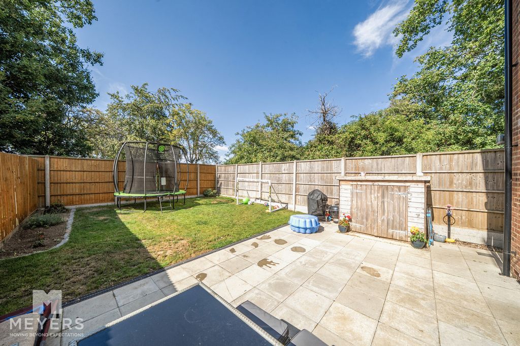 Property photo 2 of 15