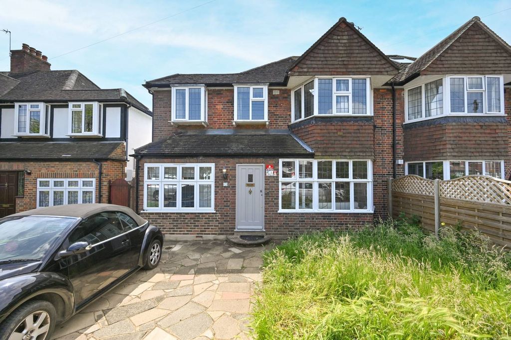 Property photo 2 of 16
