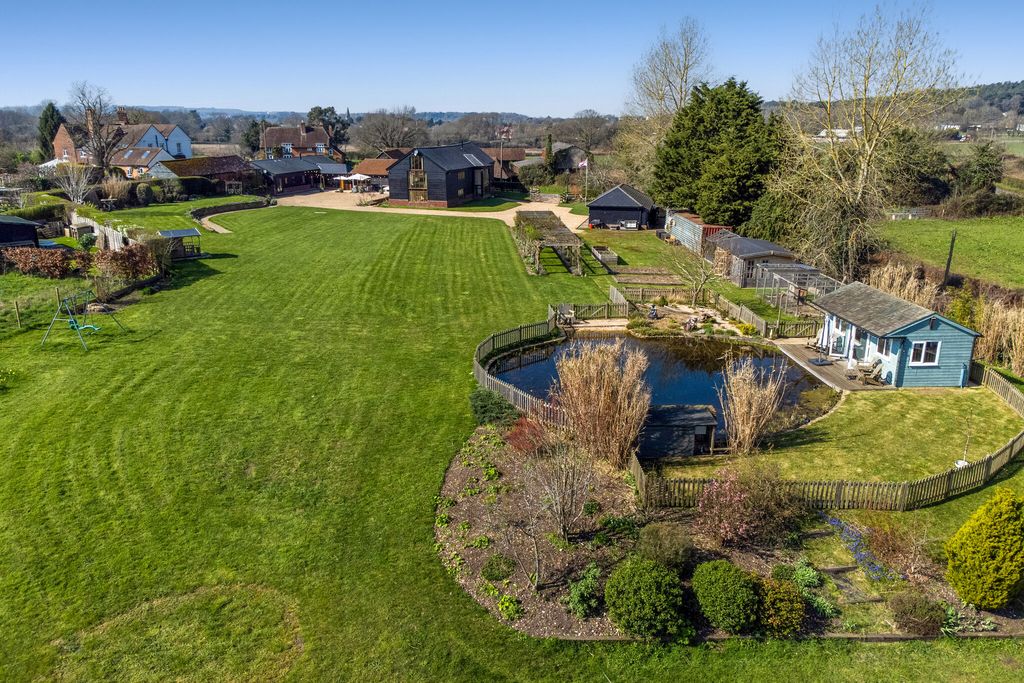 Property photo 2 of 30