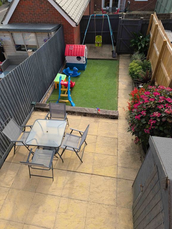 Property photo 3 of 15 Garden