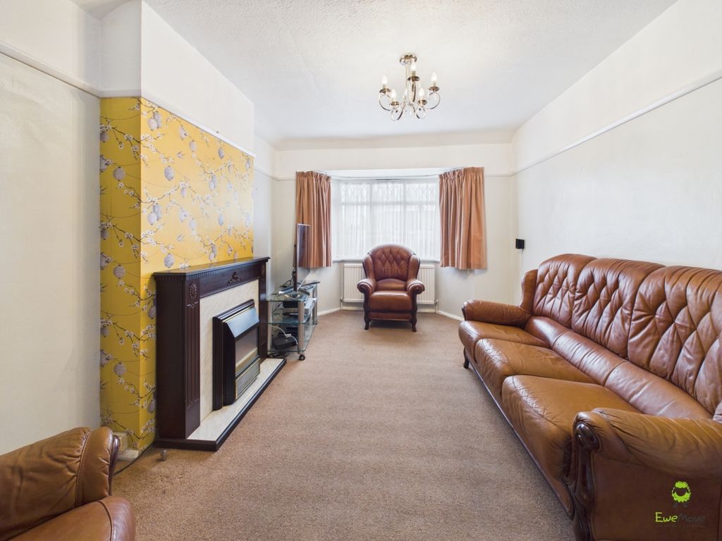 Property photo 2 of 21 Presented By Clinton At Ewemove Bexleyheath And Da