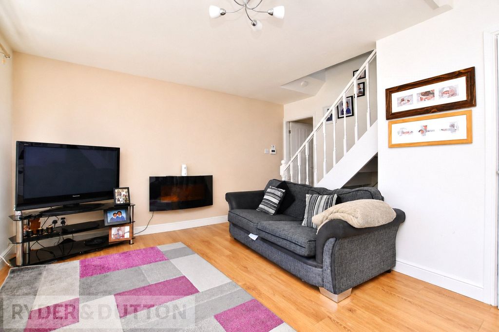 Property photo 3 of 12 Picture No. 06