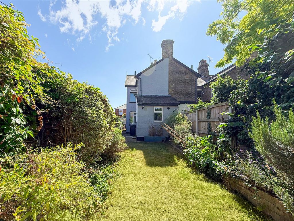 Property photo 3 of 13 Garden