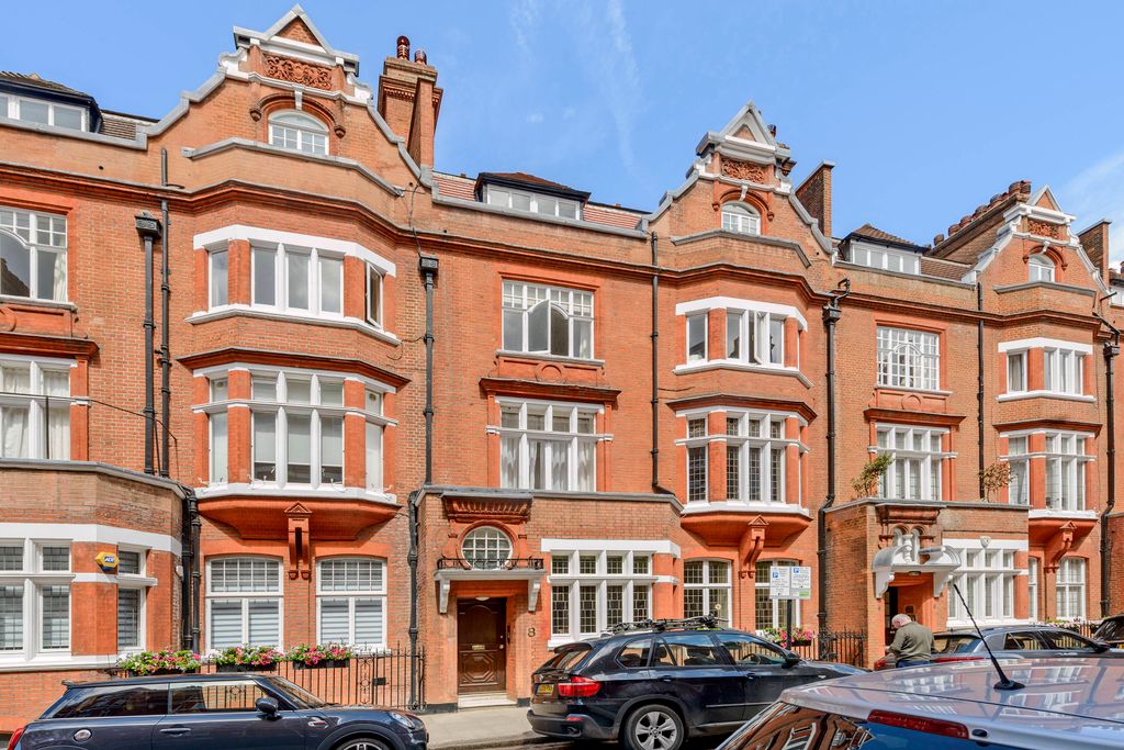 Property photo 1 of 9 3@8 Culford Gdns-3520.Jpg