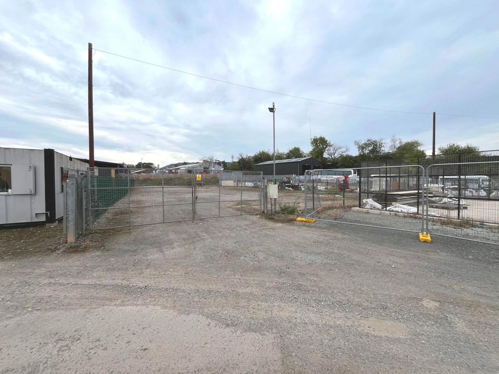 Property photo 2 of 4 Gallery