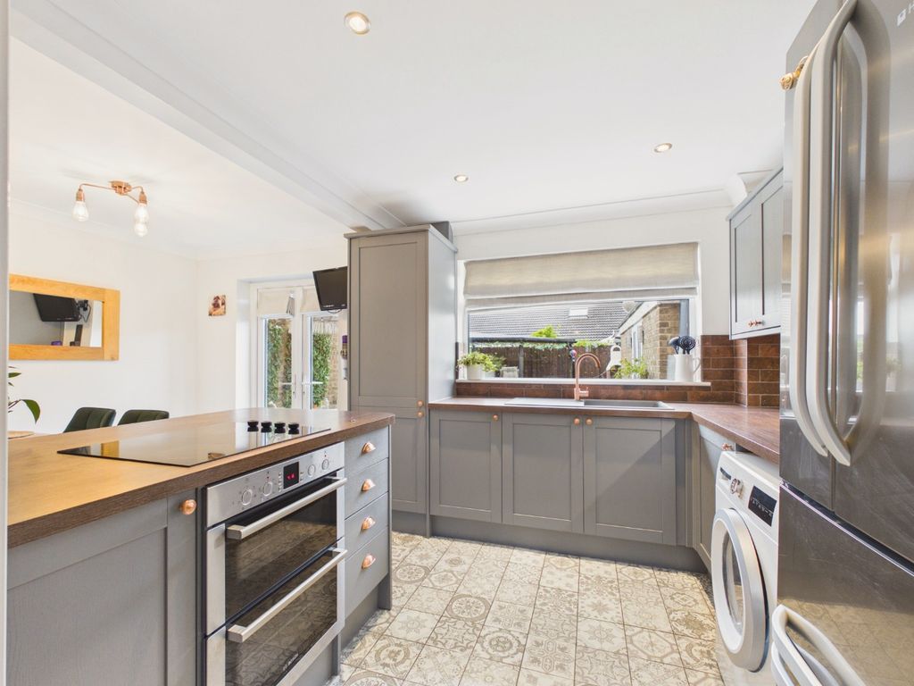 Property photo 3 of 14 5157953