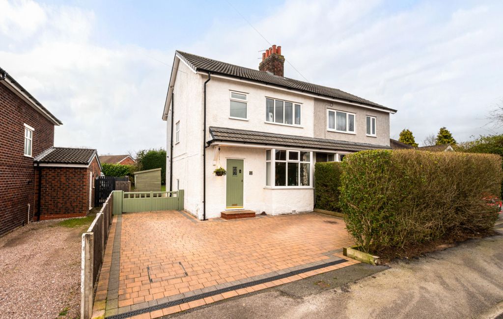 Property photo 2 of 24