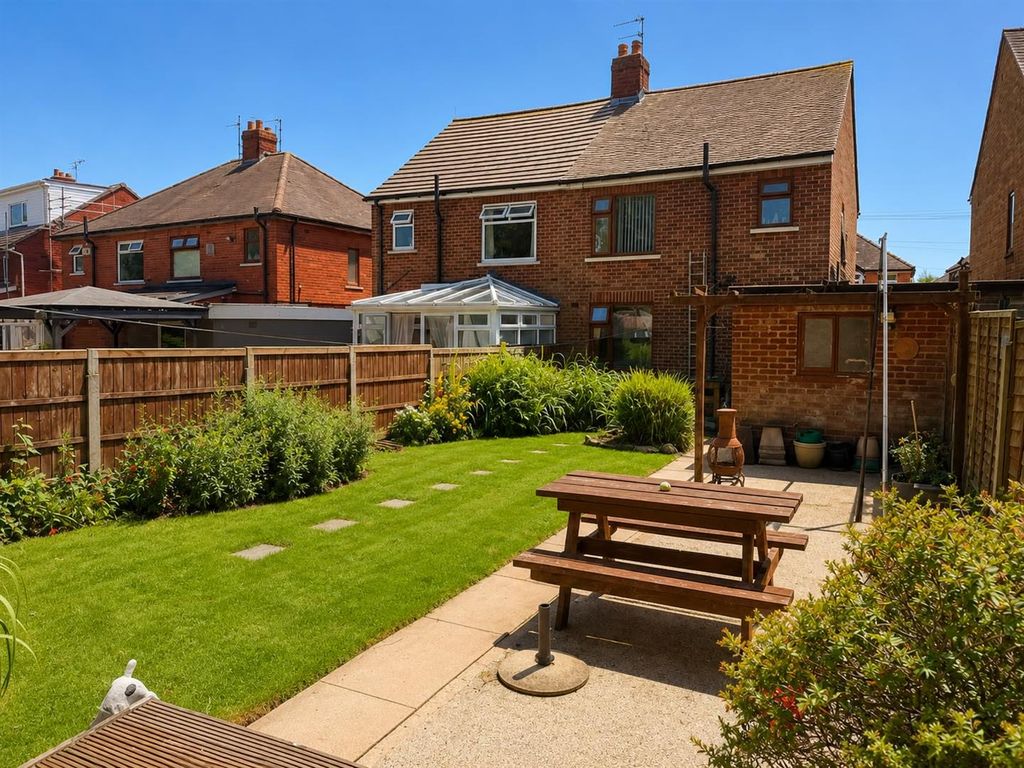 Property photo 1 of 13 3