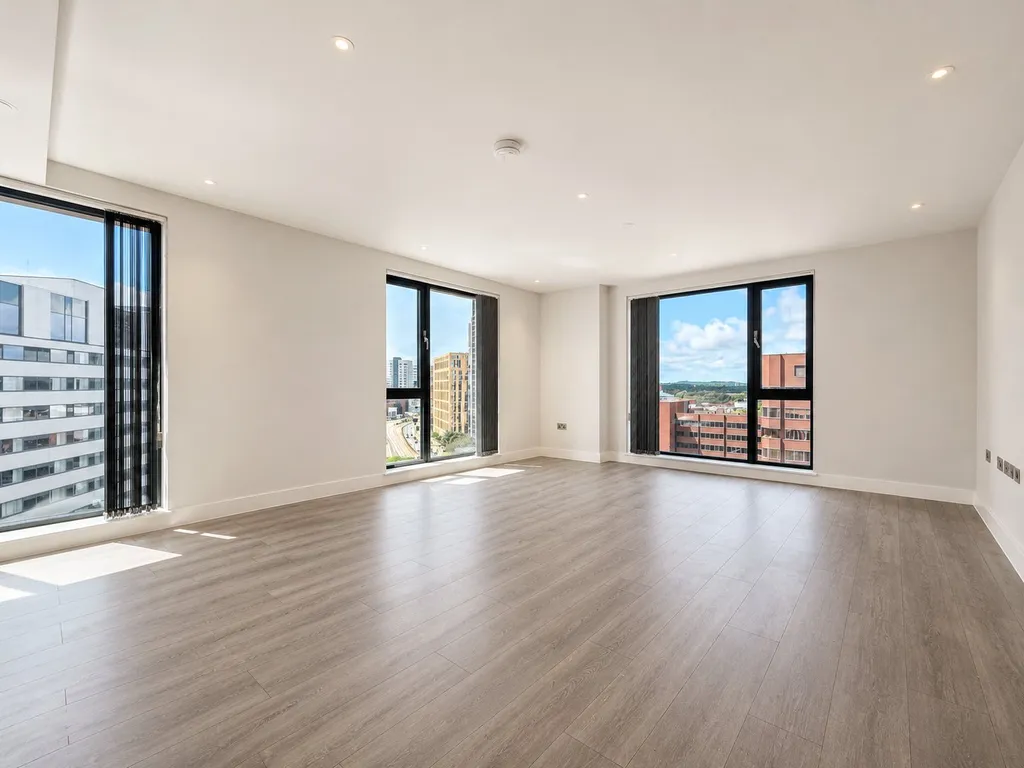 Apartment in Birmingham, West Midlands - View 6