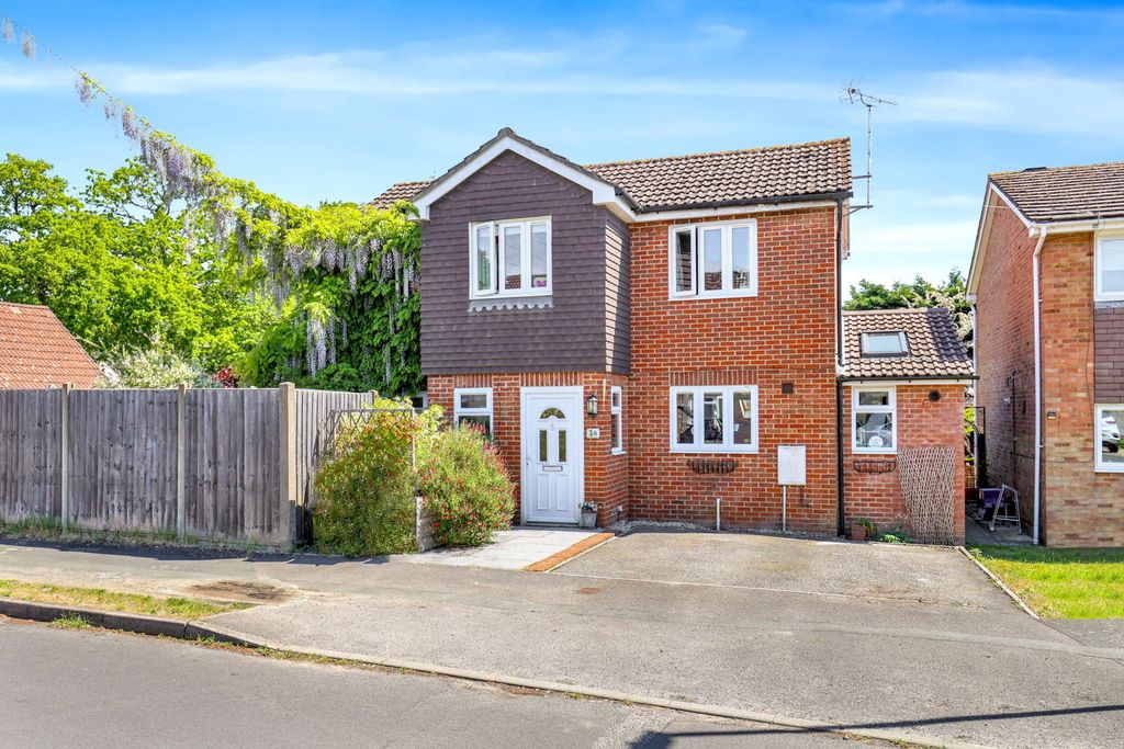 Additional image 38 of 3 bed detached house for saleAlma Road, Bordon GU35