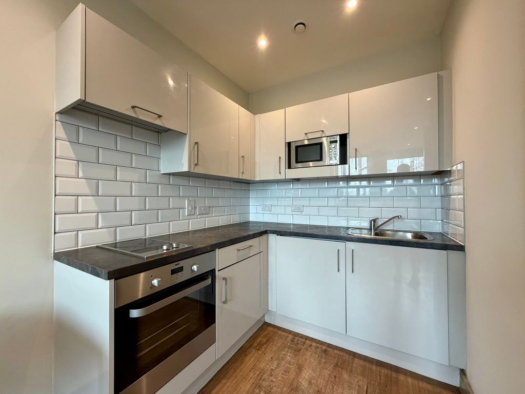 Property photo 2 of 15 Kitchen