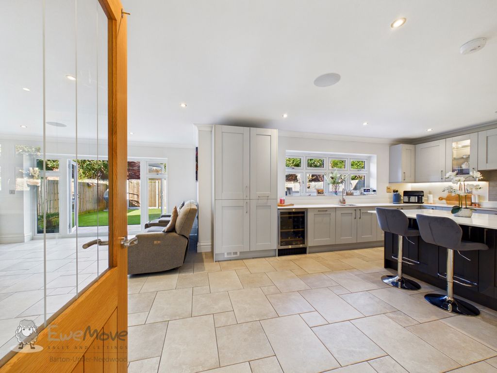 Property photo 3 of 25 Kitchen A