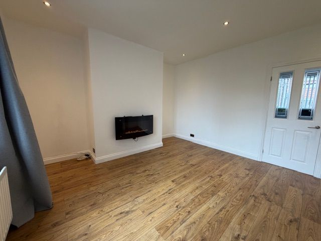 Property photo 3 of 13 Photograph 3