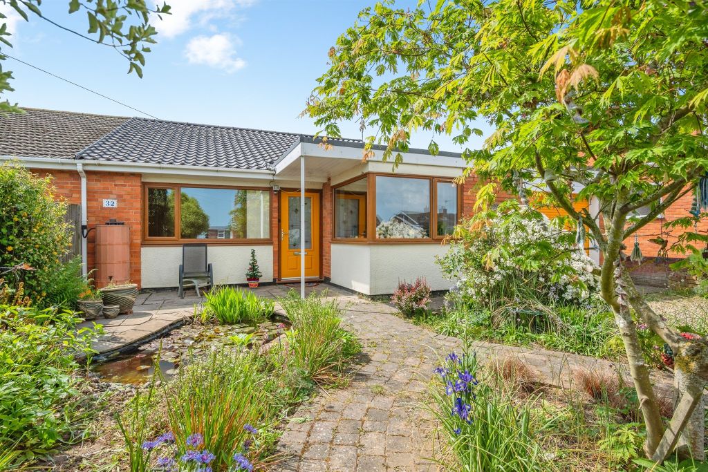 Property photo 1 of 18