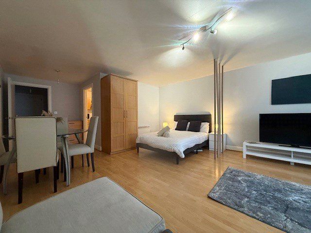 Property photo 1 of 11 Picture No. 23