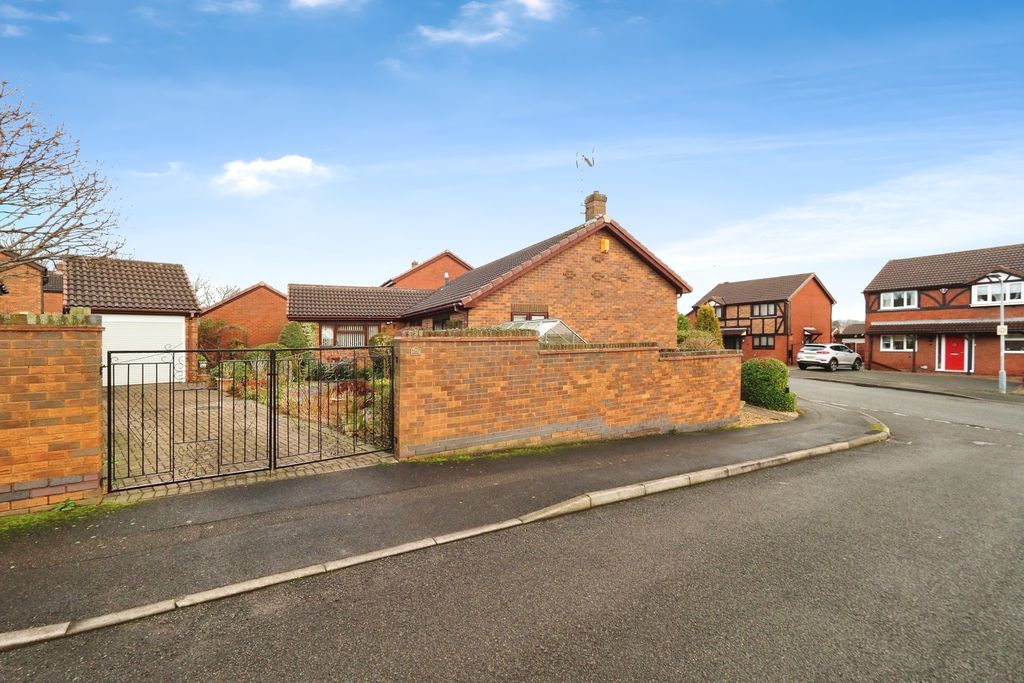 Property photo 2 of 19 Onp45661