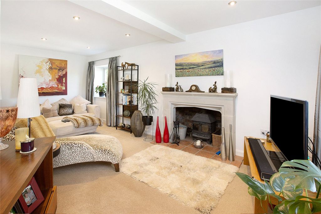 Property photo 2 of 30 Picture No. 57