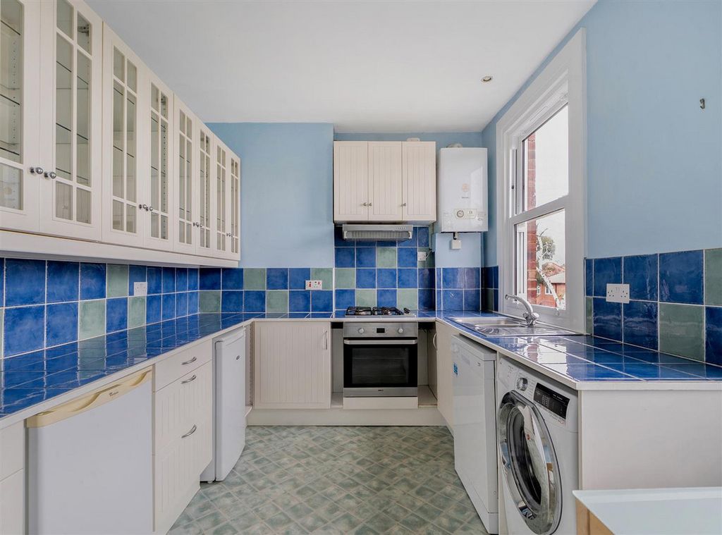Property photo 3 of 13