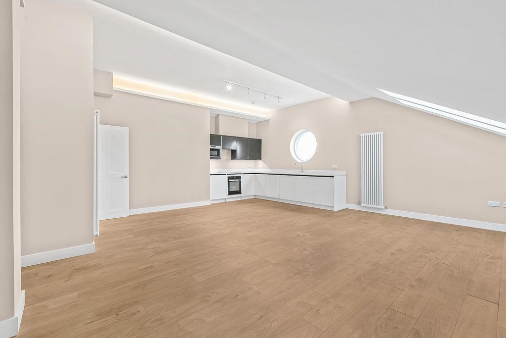 Property photo 1 of 19 12_35114.Jpg