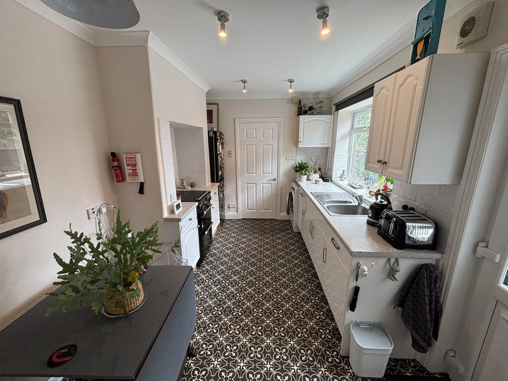 Property photo 2 of 10 Picture No. 01