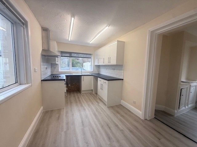 Property photo 2 of 12 Kitchen Diner