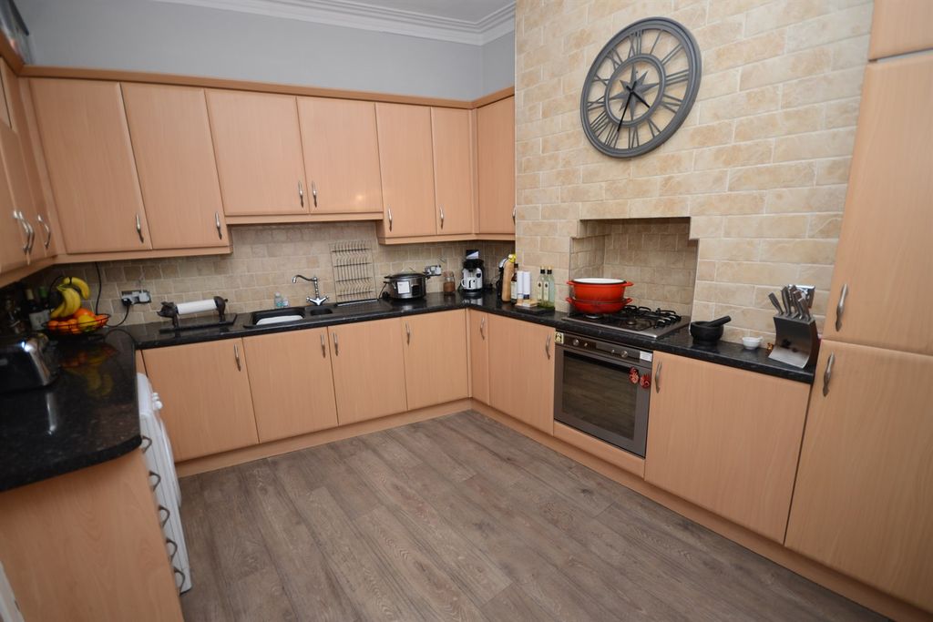 Property photo 2 of 13 Kitchen