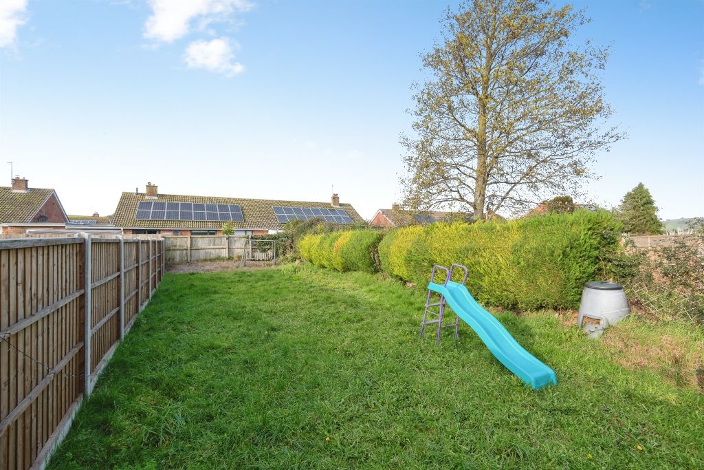 Property photo 2 of 14