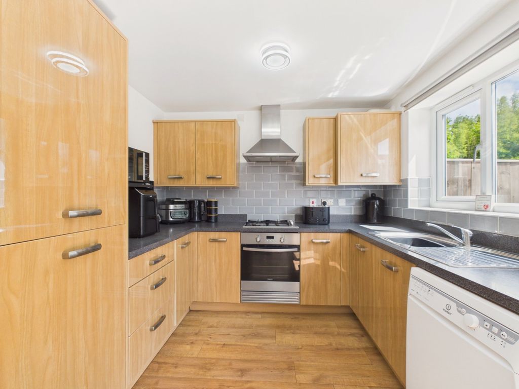 Property photo 2 of 22 5141745