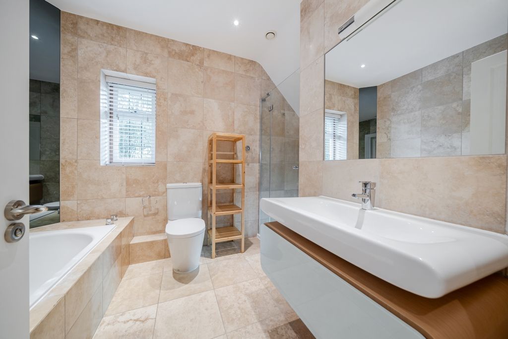 Additional image 8 of 5 bed detached house to rentMerlewood, Sevenoaks TN13