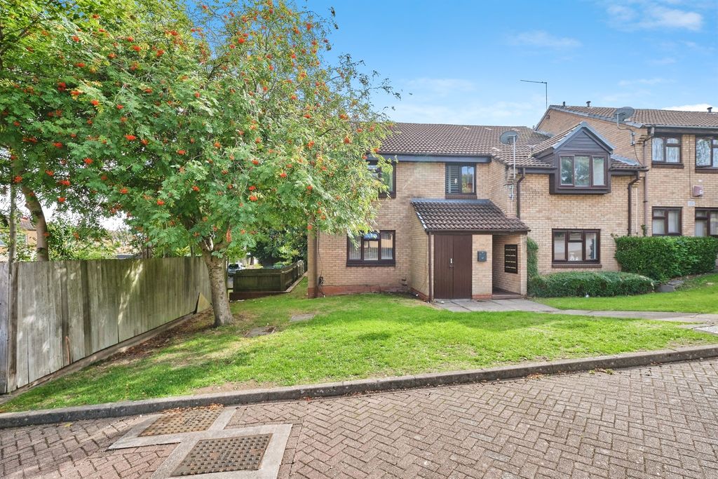 Property photo 1 of 17
