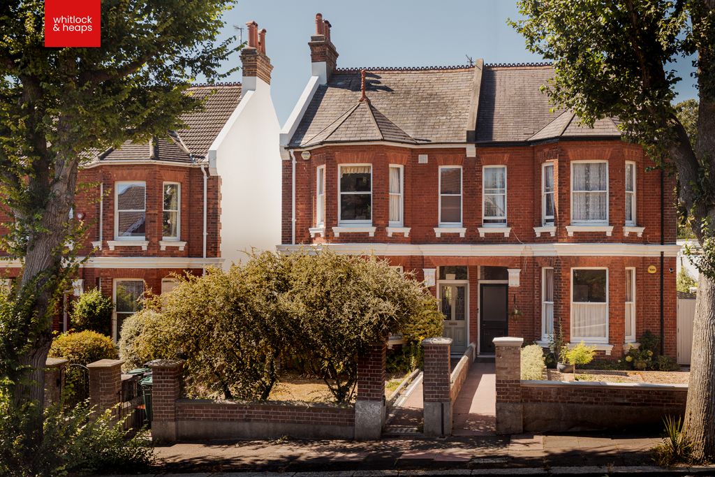 Property photo 1 of 19
