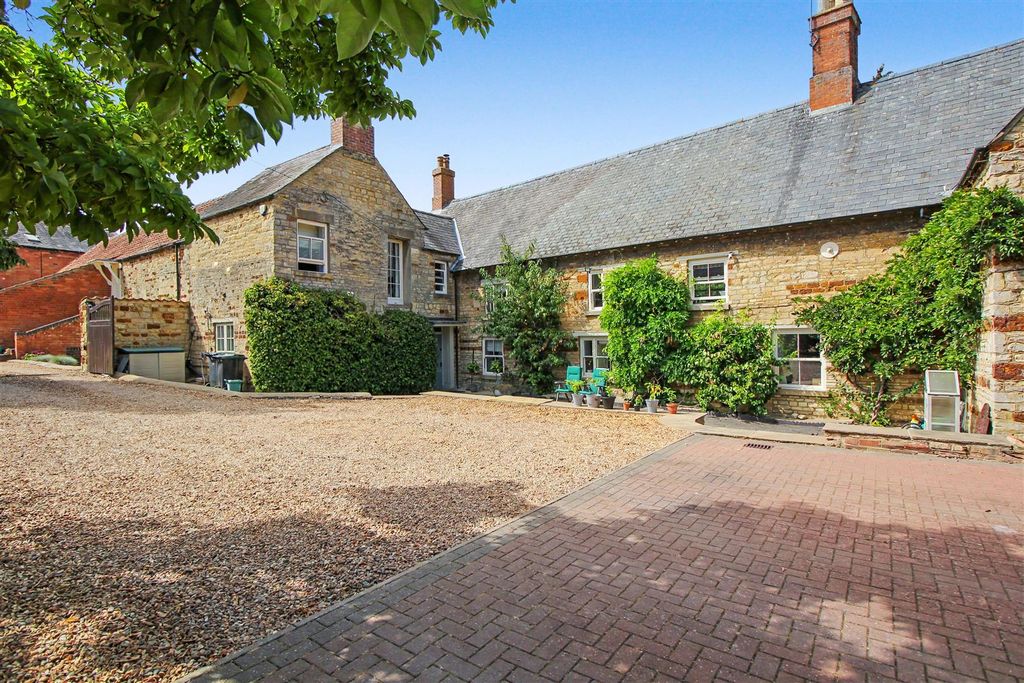 Property photo 1 of 51 Img_8453.Jpg