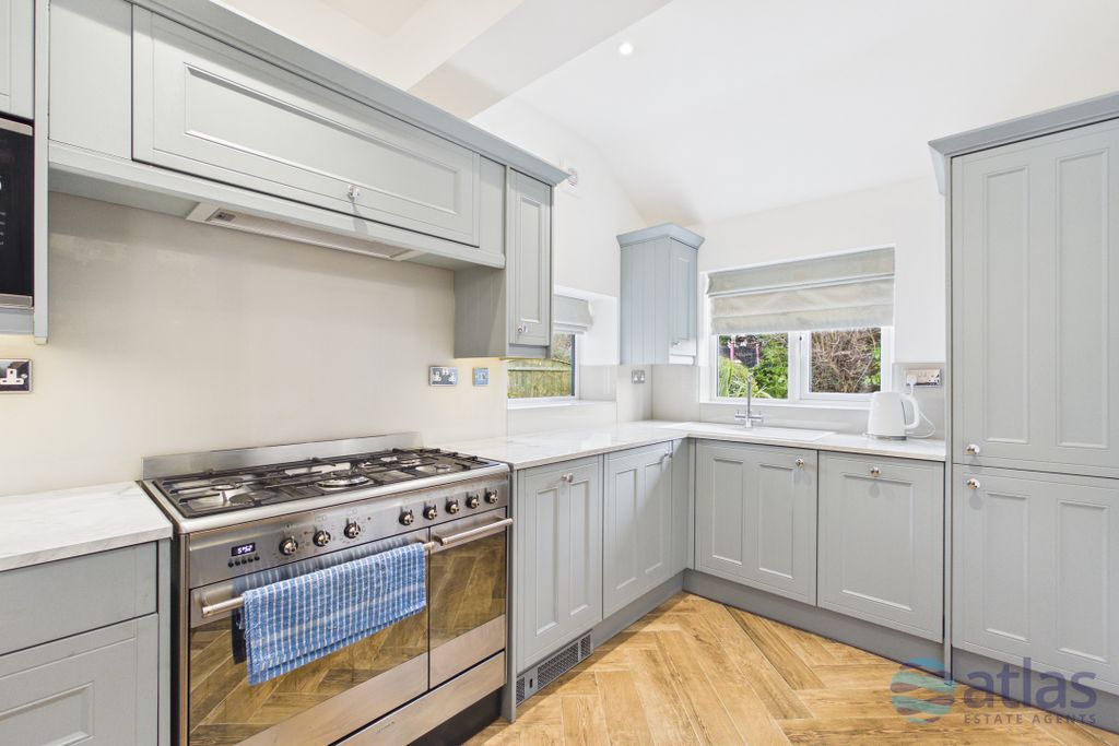 Property photo 2 of 26 Kitchen