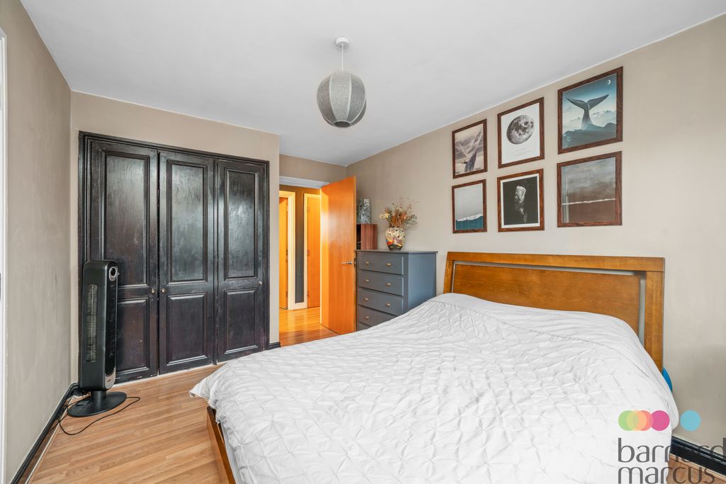 Property photo 3 of 12 Bedroom 1