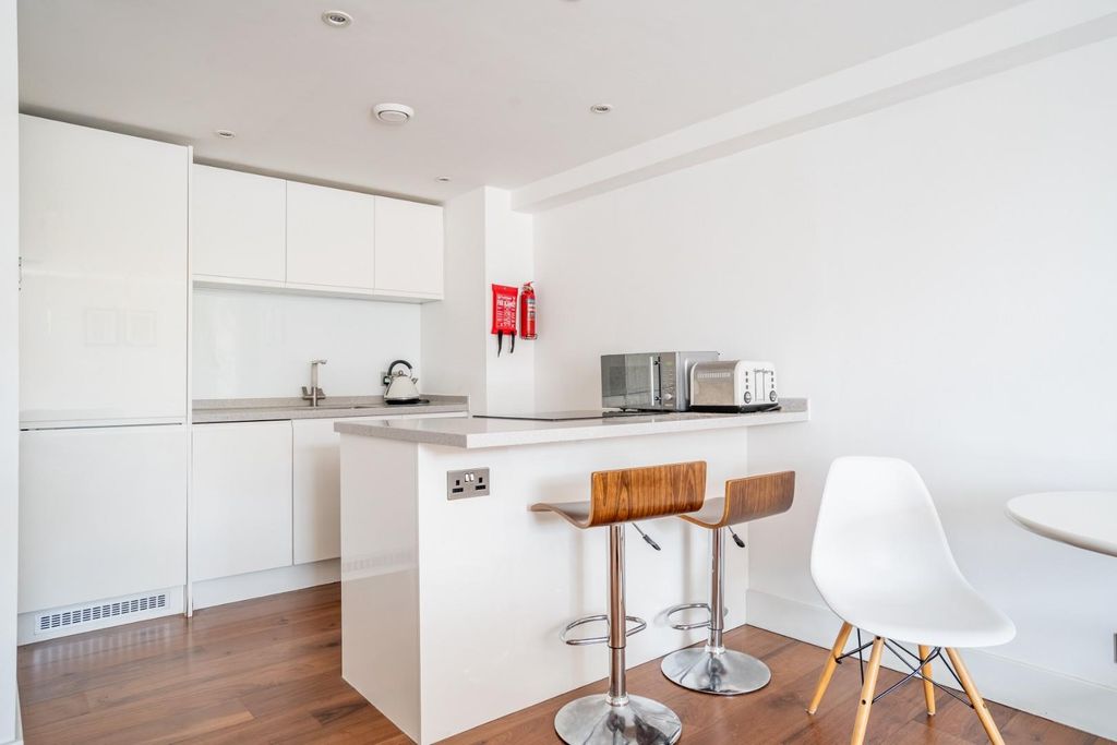 Property photo 3 of 11 CC-7.Jpg