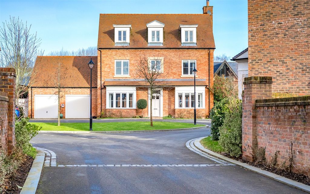 Property photo 1 of 21 Front