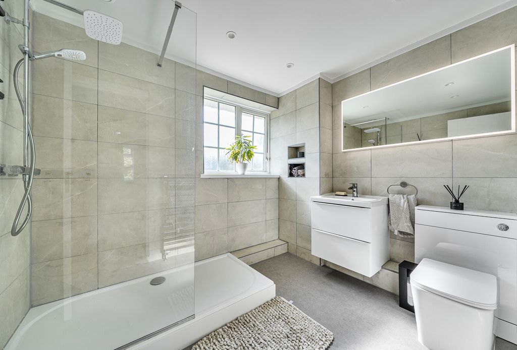 Property photo 3 of 20 1495844-5-6A5De41...