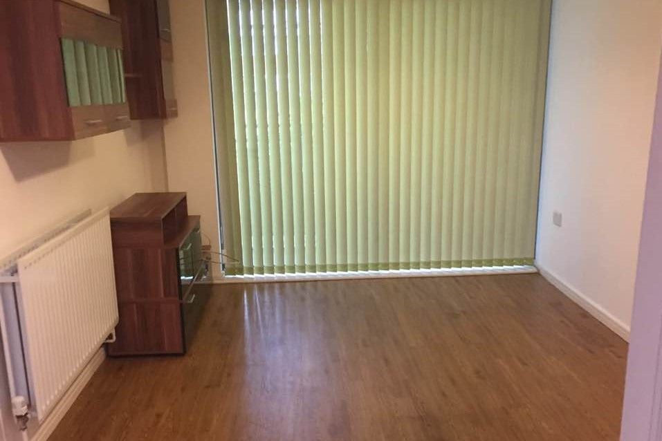 Property photo 3 of 8