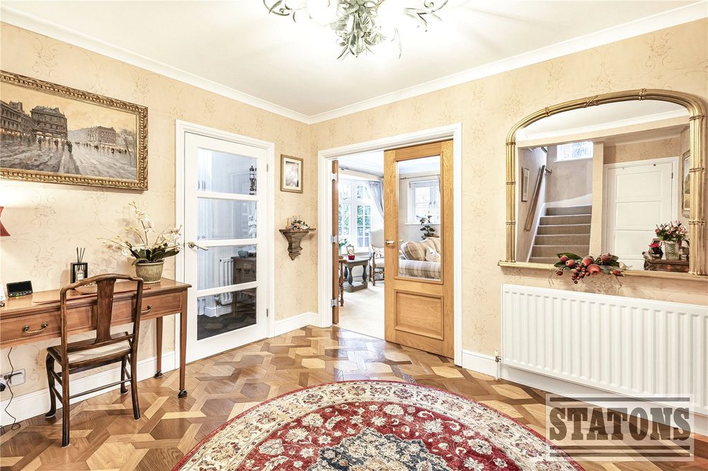 Property photo 2 of 24 Picture No. 31