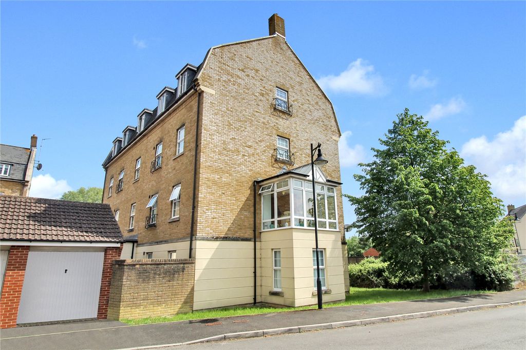 Property photo 1 of 16 Picture No. 17