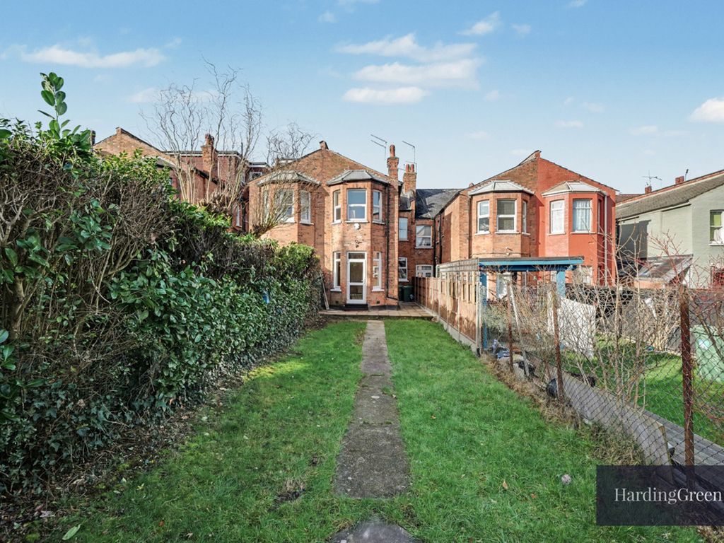 Property photo 3 of 12