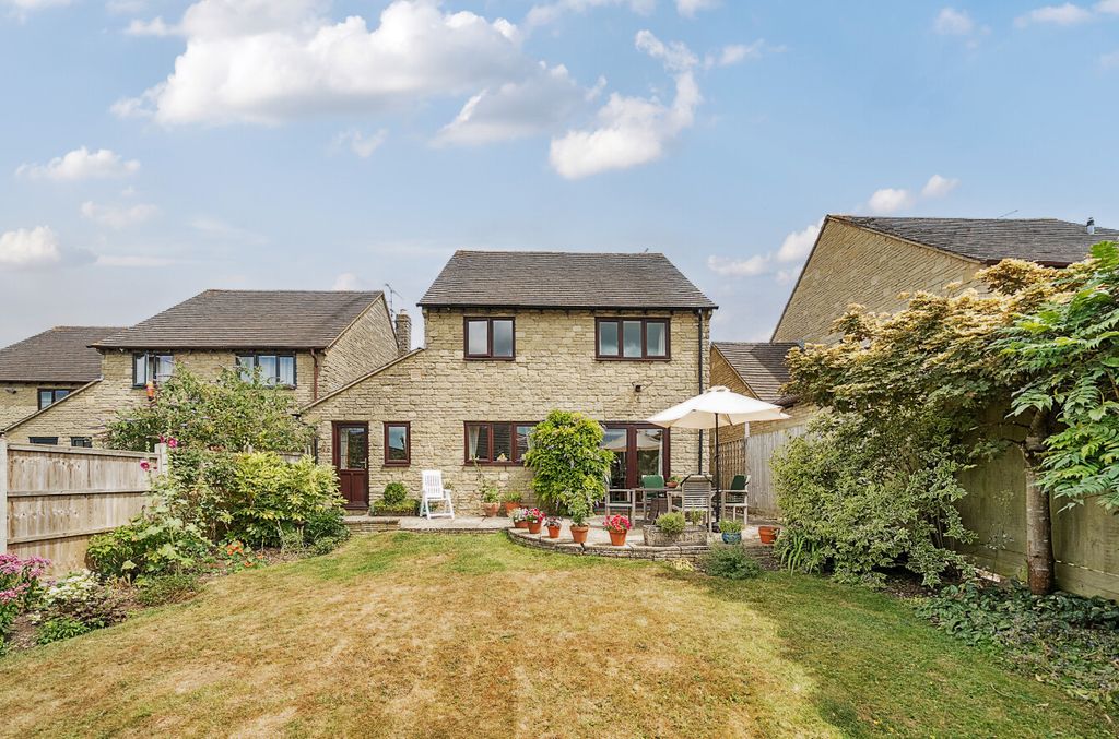 Property photo 2 of 25 1319441-2-68667F3...